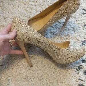 GUESS Champagne Lace Peep-Toe Heels